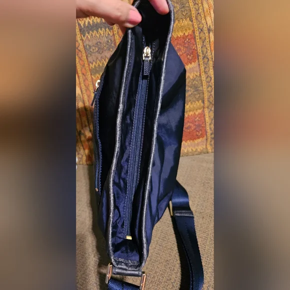 Tory Burch Navy Blue Nylon and leather Crossbody Preloved - Picture 7 of 15